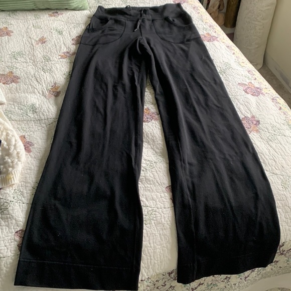 Lululemon Yoga Pants - Picture 1 of 5